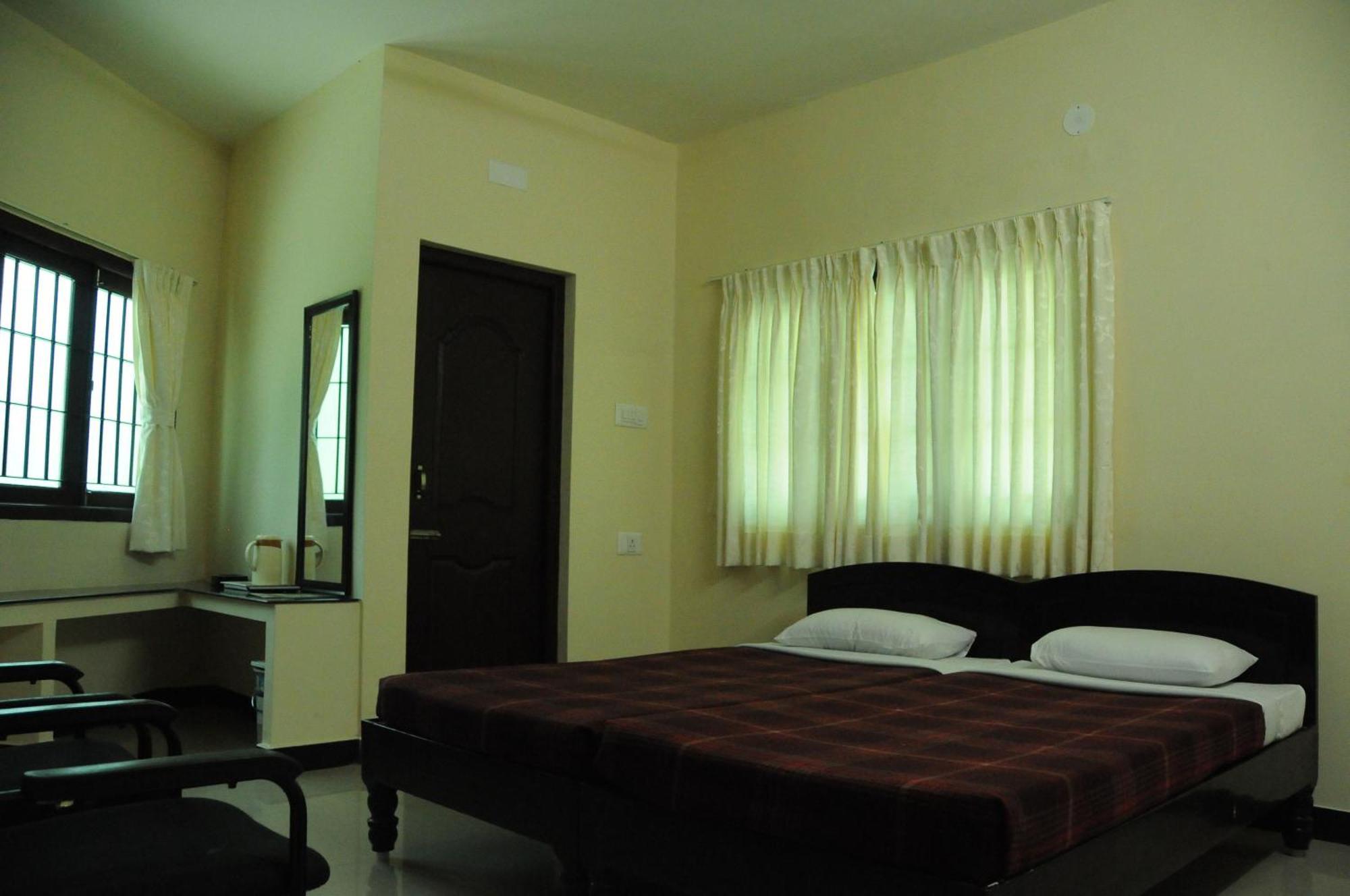 Hotel Kc Yercaud Exterior foto